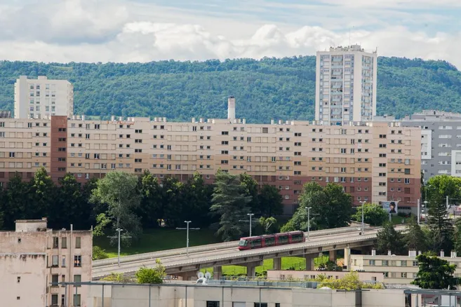 Zoom sur les Quartiers à éviter à Clermont-Ferrand en 2026 clermont ferrand saint jacques